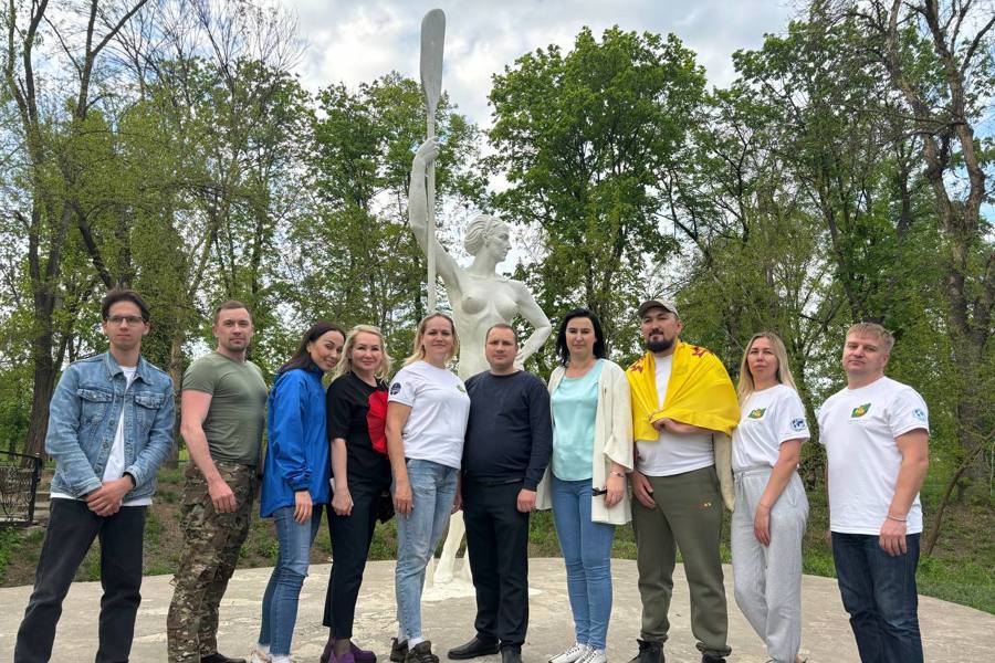 Делегаты из Чувашии в Луганской Народной Республике инициировали акцию «Семейный лес»