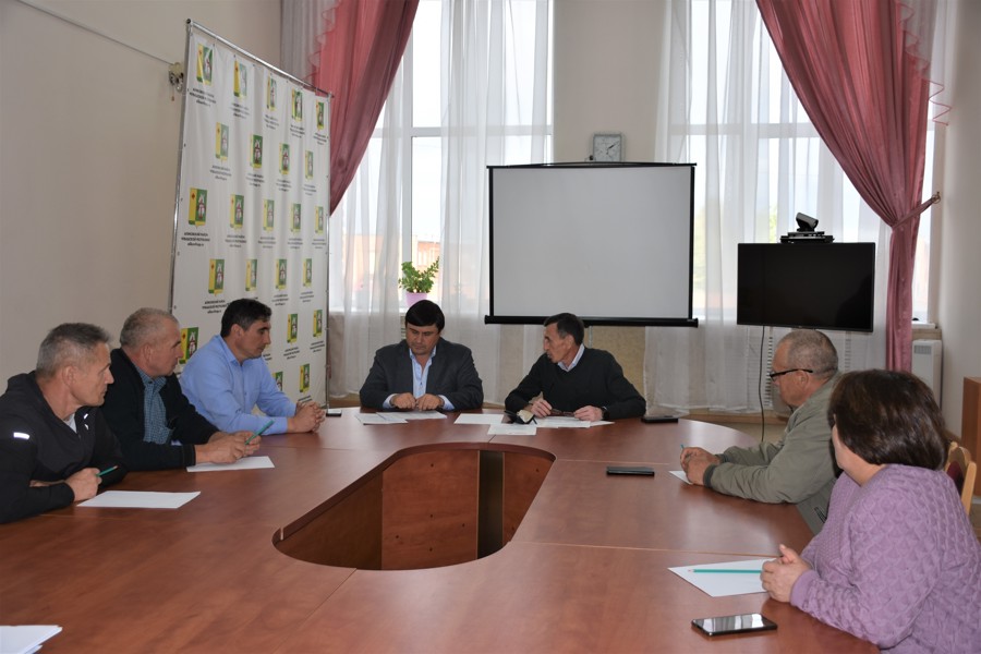 С рабочим визитом посетил Аликовский муниципальный округ член Общественной палаты Альберт Комахидзе