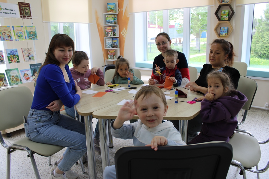 Семейный выходной прошёл в библиотеке!