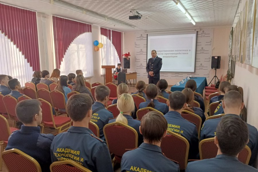 В Новочебоксарске прошла научно-практическая конференция в рамках Международного дня борьбы с коррупцией