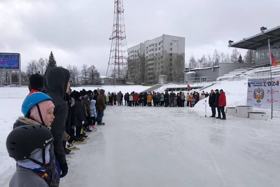 Конькобежцы спортивной школы завоевали 2 золотые и 2 бронзовые медали на Всероссийских соревнованиях