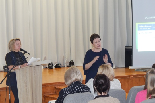 Татьяна Казакова провела семинар-совещание с работниками  культурно-досуговых учреждений республики