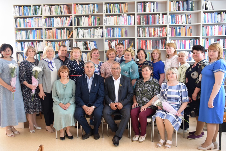 Поздравление главы муниципального округа Ивана Михопарова с Общероссийским днём библиотек