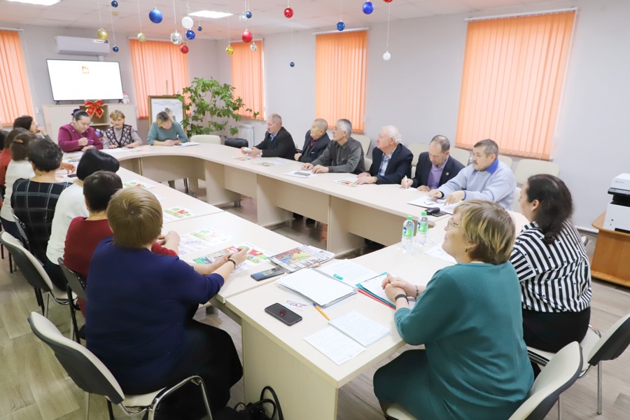 В Яльчикском муниципальном округе прошёл Пленум председателей советов первичных ветеранских организаций