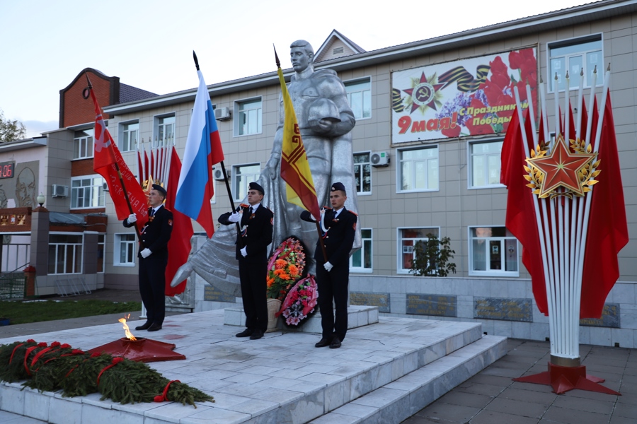 Торжественный митинг по увековечиванию памяти павших в боях «Завтра была война…»