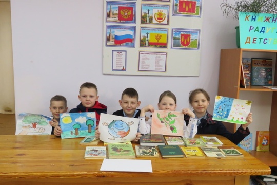 В Кирской сельской библиотеке проведена экологическая экскурсия «Лесные просторы родной стороны»