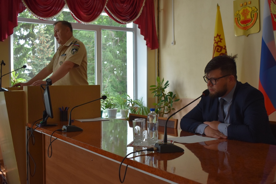 В администрации Ядринского муниципального округа состоялась еженедельная планерка