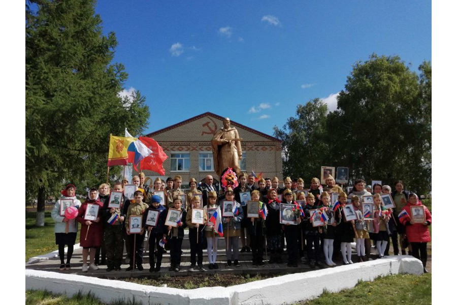 Торжественный митинг «Поклонимся великим тем годам»