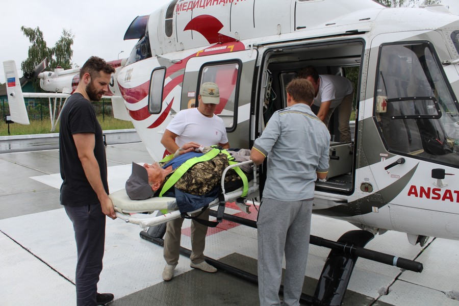 Пациента с инсультом экстренно транспортировали в столицу Чувашии