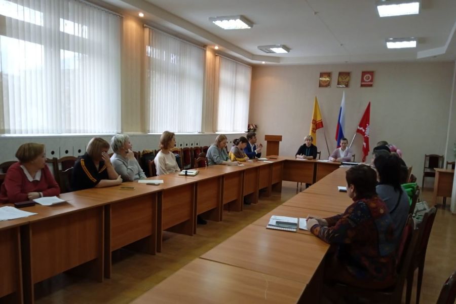 22.11.2023 состоялось очередное заседание комиссии по делам несовершеннолетних и защите их прав при администрации города Шумерля.
