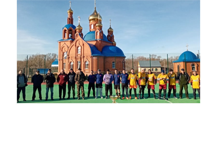 Ко дню Единства в селе Лащ-Таяба провели турнир, посвященный ветеранам спорта и футбола