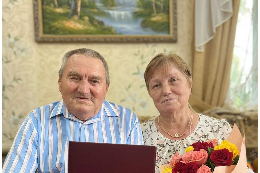 Любовь и только любовь!  Супруги Александровы из Урмарского округа раскрыли секрет семейного счастья