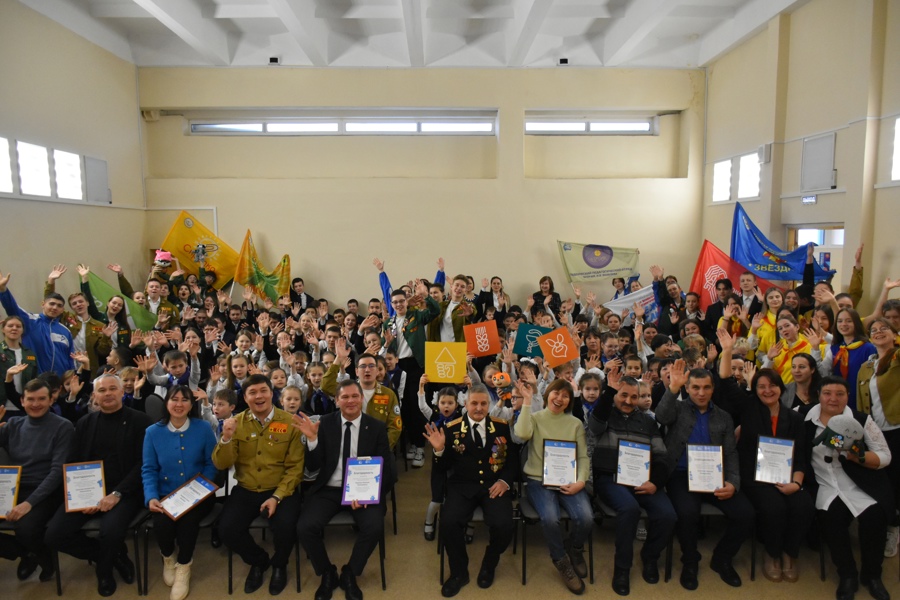 Алексей Людков приветствовал участников патриотической акции «Снежный десант» в Козловском муниципальном округе