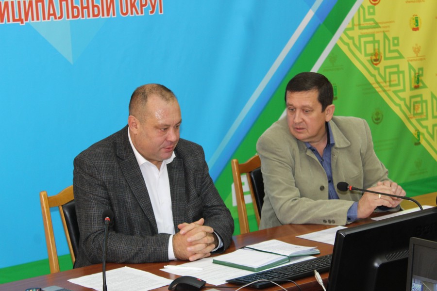 Глава  Шемуршинского муниципального округа провёл еженедельное совещание