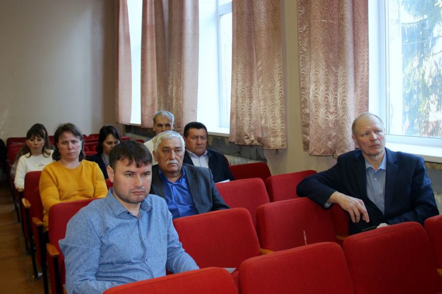 На заседании Антинаркотической комиссии в  Моргаушском округе:  «наркотики и наркоманы среди нас-будьте бдительны: сообщайте о подозрительных лицах полицейским»