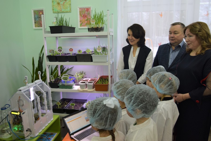 В детском саду №7 «Ручеек» п. Вурнары открылась агролаборатория