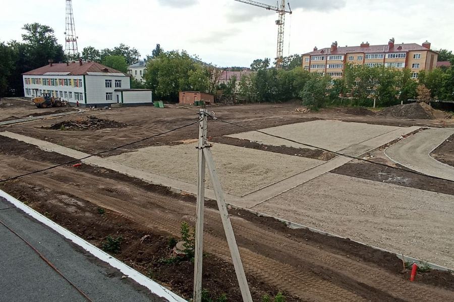 Четыре пришкольные территории в нашем городе станут комфортнее и эффективнее