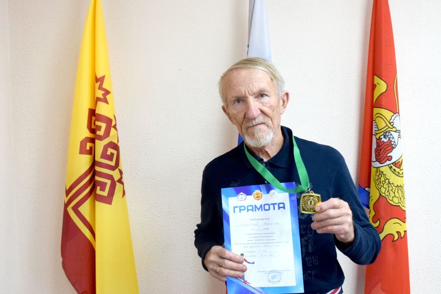 Красночетайский атлет завоевал золотую медаль на Кубке Чувашии «Путь к рекордам»
