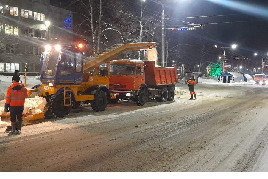 В Чебоксарах успешно устраняются последствия снегопада