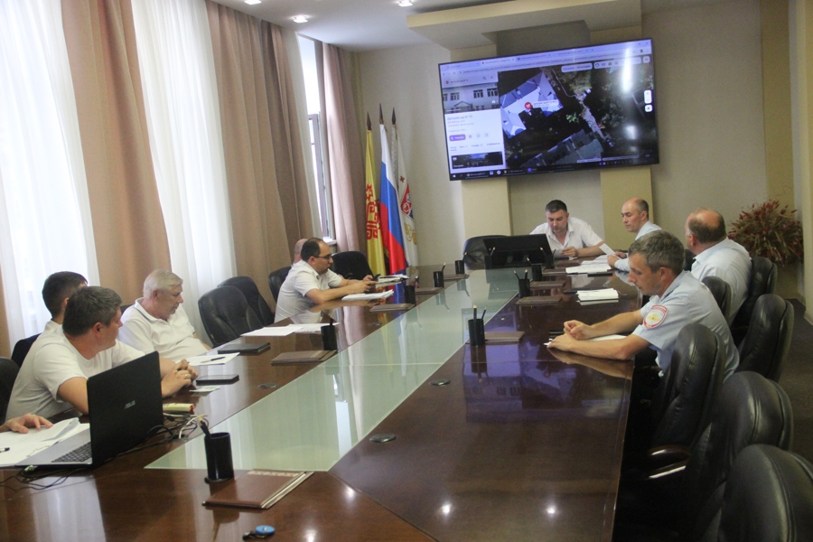 В Чебоксарах состоялось заседание комиссии по развитию транспортной сети и безопасности дорожного движения