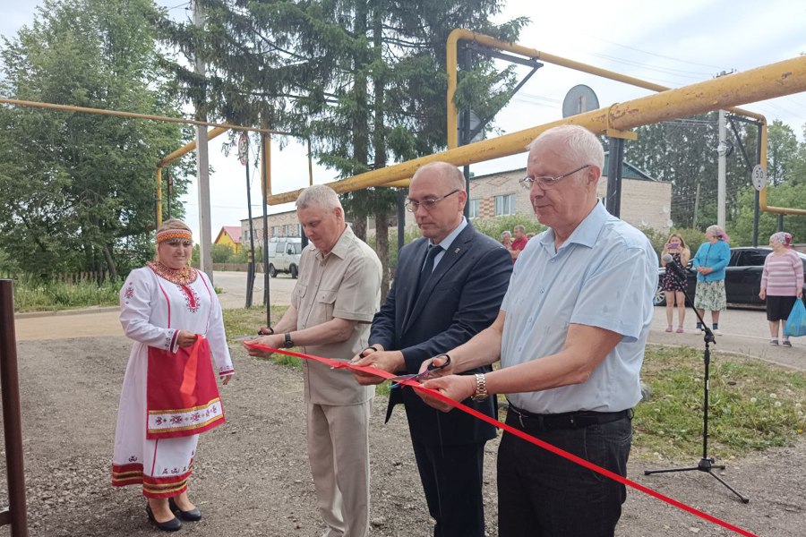 В деревне Эльбарусово состоялось открытие нового магазина