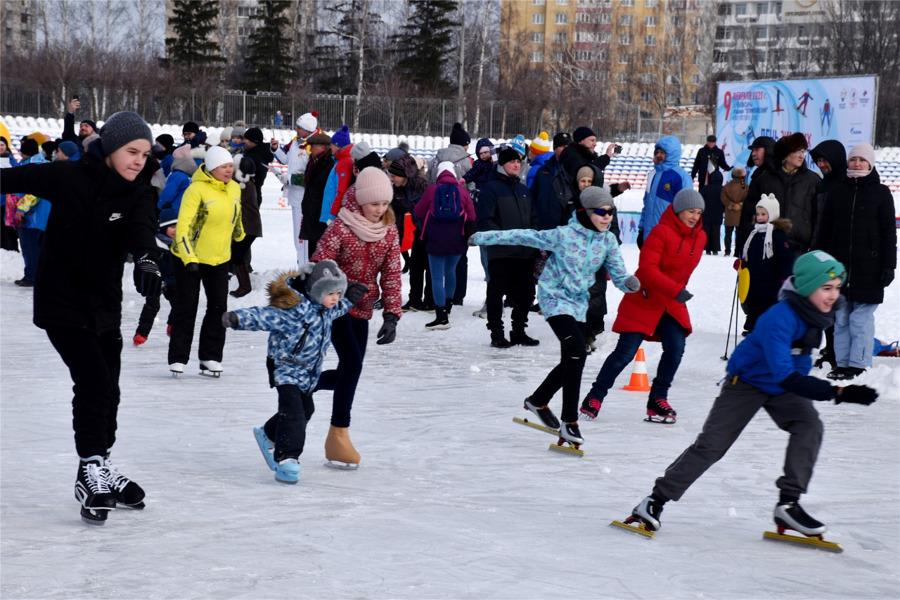 Активный зимний отдых: список действующих катков, хоккейных коробок и лыжных трасс