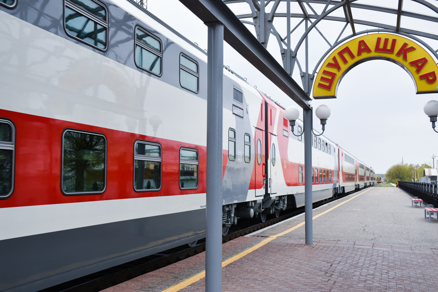 Перевозки двухэтажными поездами на Горьковской железной дороге выросли на 11% в январе-ноябре