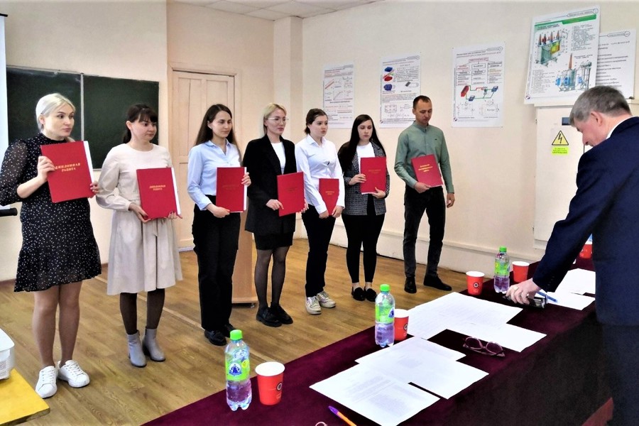 Студенты выпускных курсов Цивильского техникума проходят государственную итоговую аттестацию