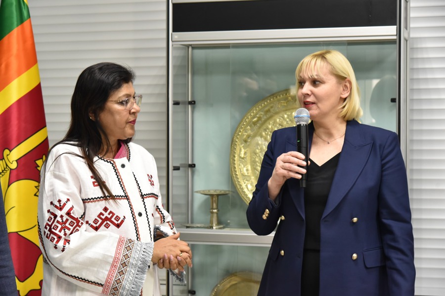 Посол Шри-Ланки в России открыл выставку в Музее чувашской вышивки