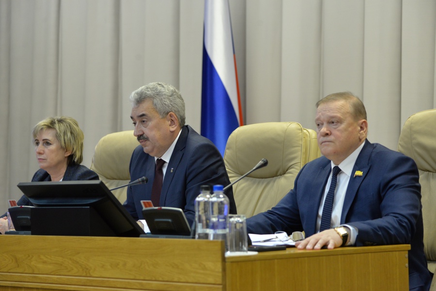 Законодатели. Выпуск 25.04.2023