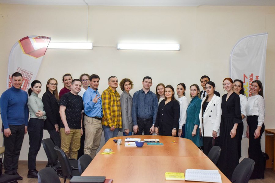 На встрече членов Советов работающей молодежи Чувашской Республики участвовали представители молодежи Красноармейского муниципального округа