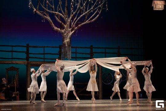 В Чувашии мировой премьерой открылся XXVII Международный балетный фестиваль