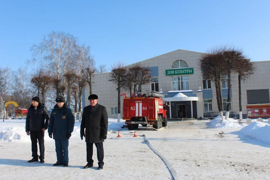 Пожарно-тактические учения в центральном Доме культуры с. Яльчики