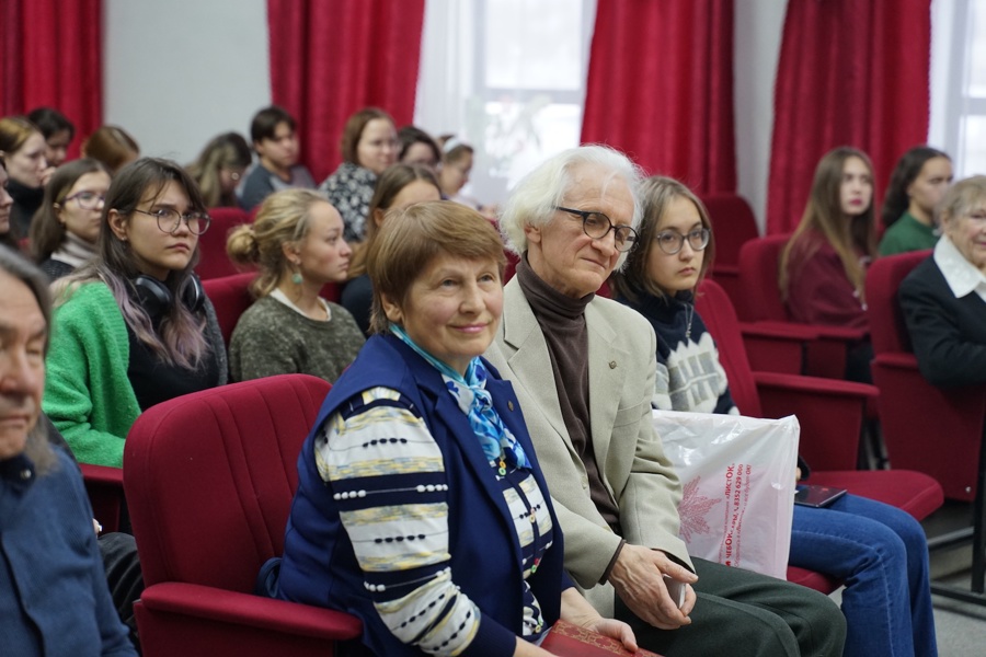 В Чебоксарском художественном училище прошел вечер памяти Федора Лаврентьева и Ореста Филиппова
