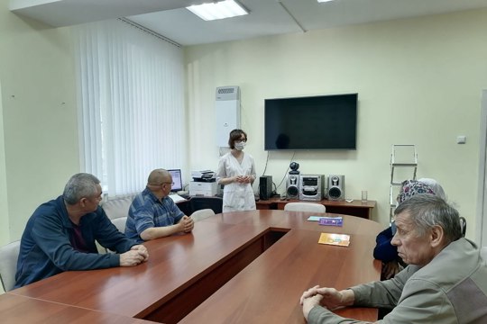 Врачи госпиталя ветеранов помогают пациентам бросить многолетнюю вредную привычку курить