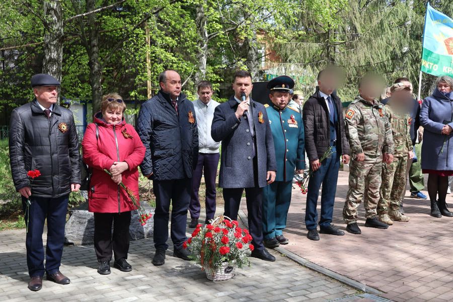 В Сквере Победы г.Цивильск состоялась церемония открытия закладного камня в основание памятника, посвящённого подвигам участникам СВО