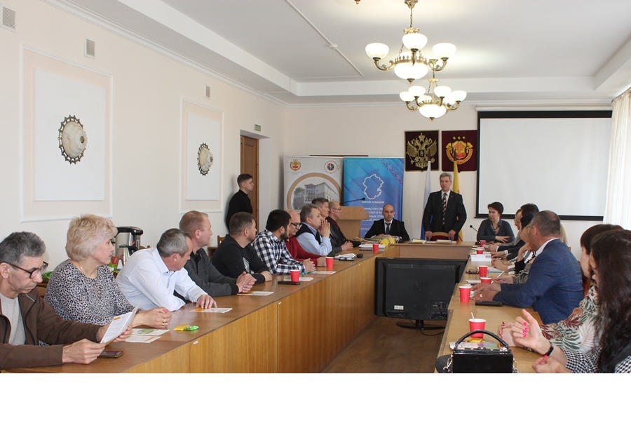 В Урмарском муниципальном округе состоялся информдень для субъектов малого и среднего предпринимательства