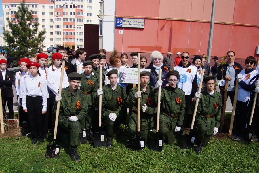 Сад памяти: в Чебоксарах заложили каштановую аллею