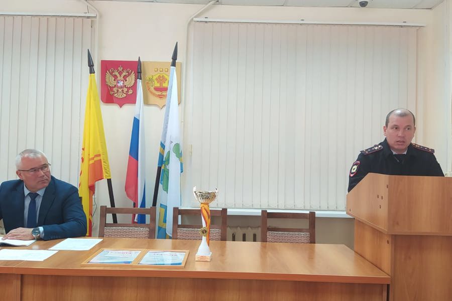 Глава Чебоксарского муниципального округа   Николай Хорасев провел еженедельное совещание