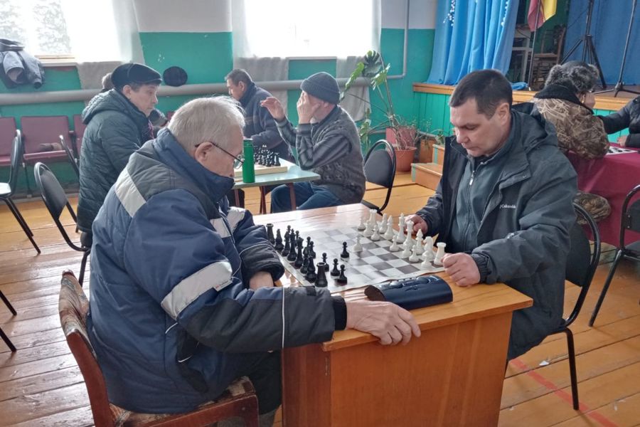 Сегодня, 23 февраля, в Большесундырском Доме культуры прошёл шахматно-шашечный турнир, организованный в честь Дня защитника Отечества