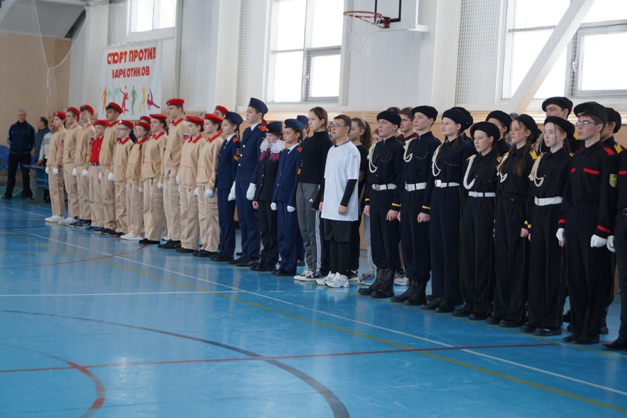 В Аликовском муниципальном округе дан старт месячнику оборонно-массовой, спортивной и патриотической работы, посвященного 81-летию разгрома Советскими войсками немецко-фашистских войск в Сталинградской битве, 79-й годовщине Победы в Великой Отечественной войне