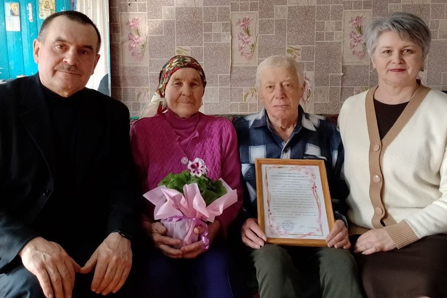 Супруги Мочаловы отметили 50-летие семейной жизни