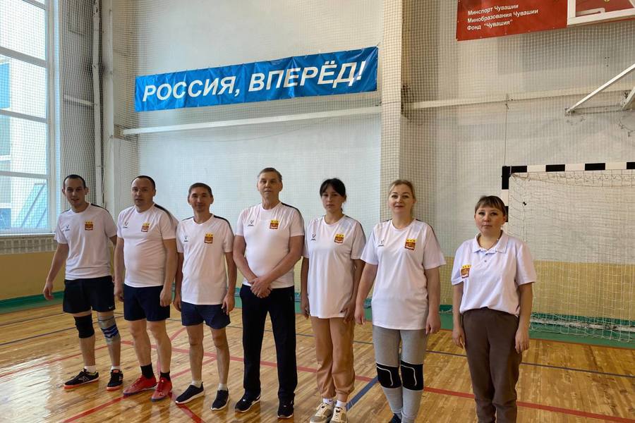 Команда Моргаушского муниципального округа приняла участие в первом этапе соревнований по волейболу