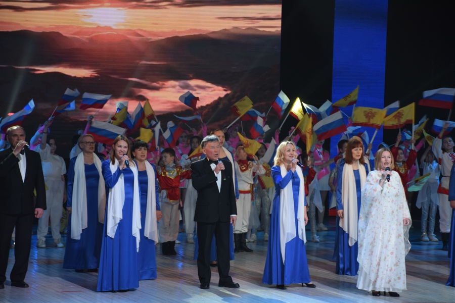В ДК тракторостроителей состоялся Праздничный концерт «Река Памяти», посвященный Дню Победы