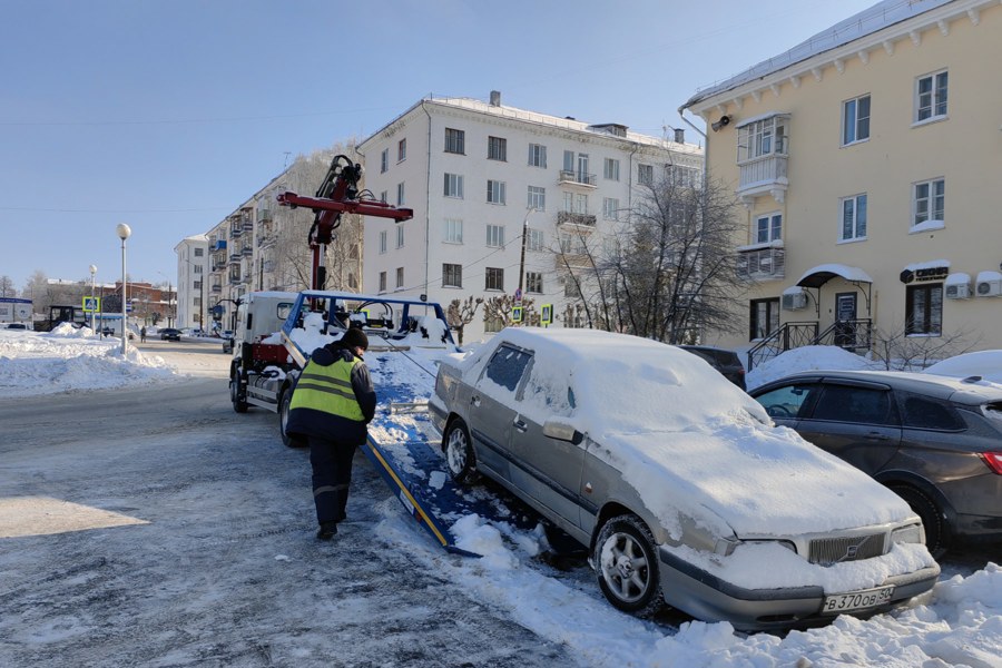Транспорт, мешающий уборке снега, подлежит эвакуации