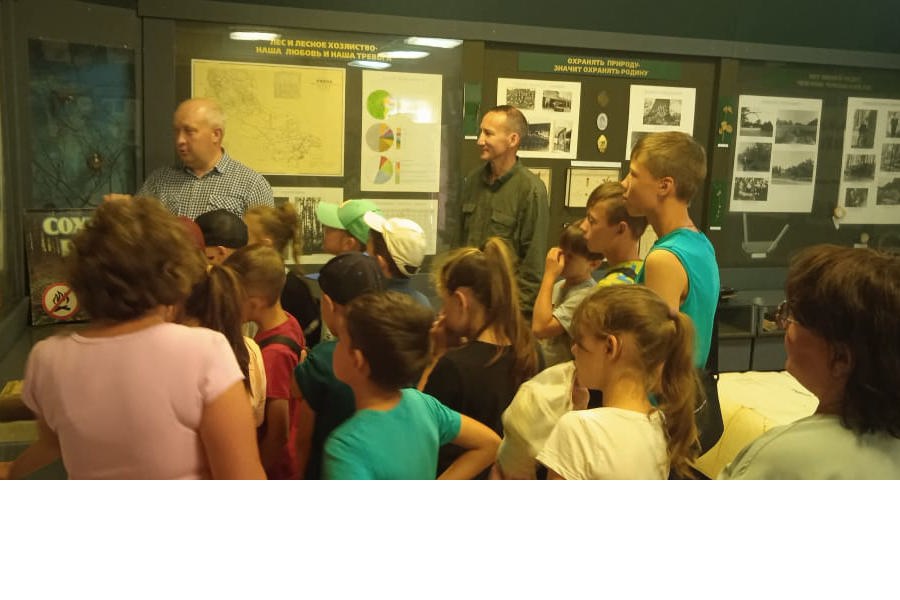 В Мариинско-Посадском лесничестве проведен эколого-просветительский час для школьников