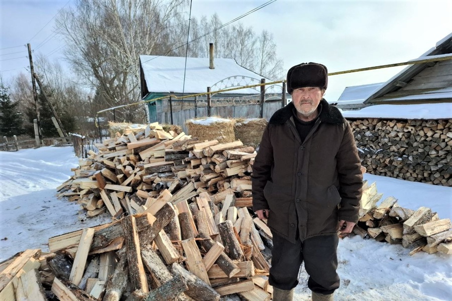 Помощь с теплом: благотворительное содействие пожилым жителям округа