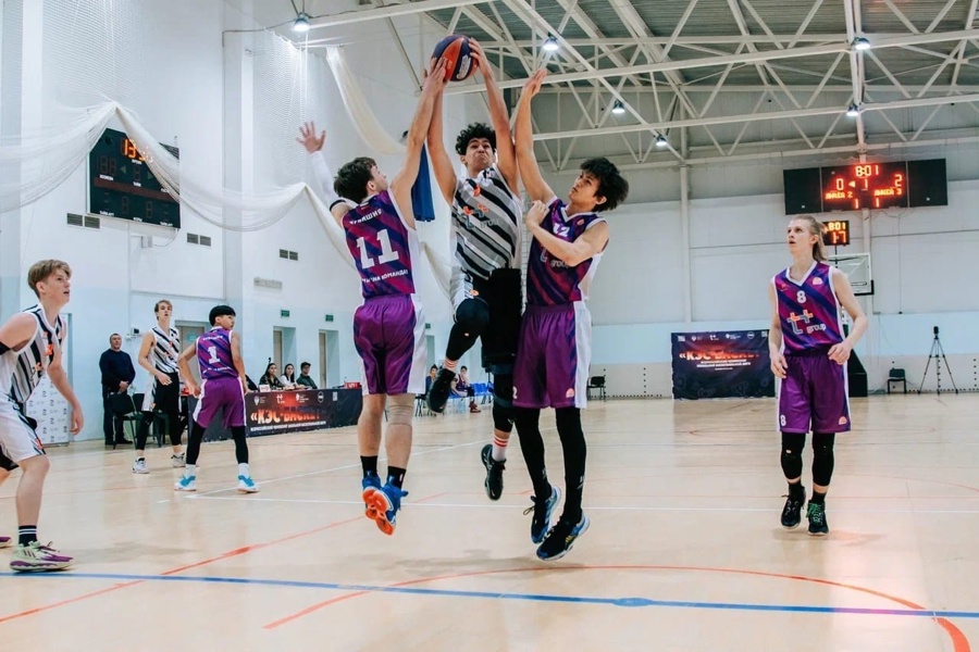 26-27 февраля пройдут полуфинальные и финальные игры чемпионата школьной баскетбольной лиги «КЭС-БАСКЕТ»
