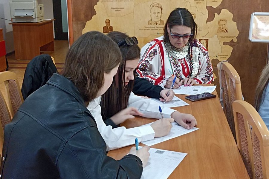 В республике проходят мероприятия, посвященные Дню чувашского языка