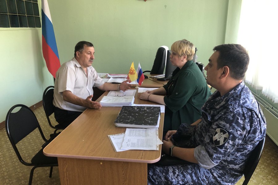 Перед началом учебного года в Чебоксарах проверили объекты образования на предмет антитеррористической защищенности